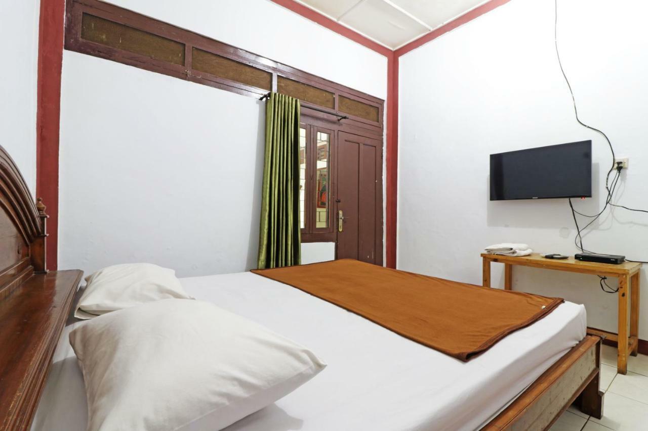 Borneo Hostel Giacarta Esterno foto