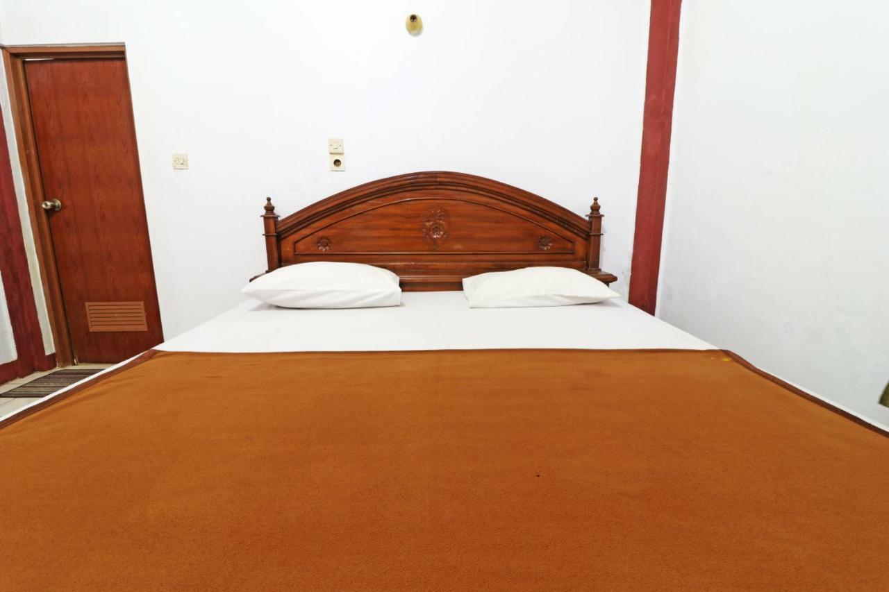 Borneo Hostel Giacarta Esterno foto